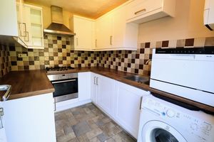 Kitchen- click for photo gallery